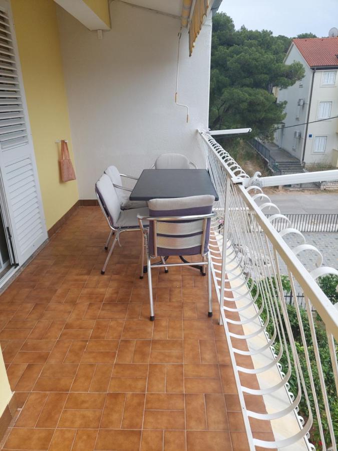Apartments Gojka Miocevic Biograd Na Moru Exterior photo