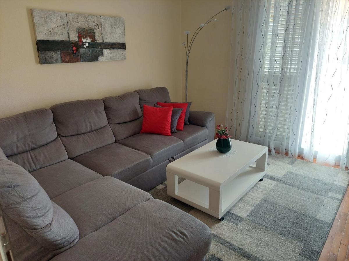 Apartments Gojka Miocevic Biograd Na Moru Exterior photo