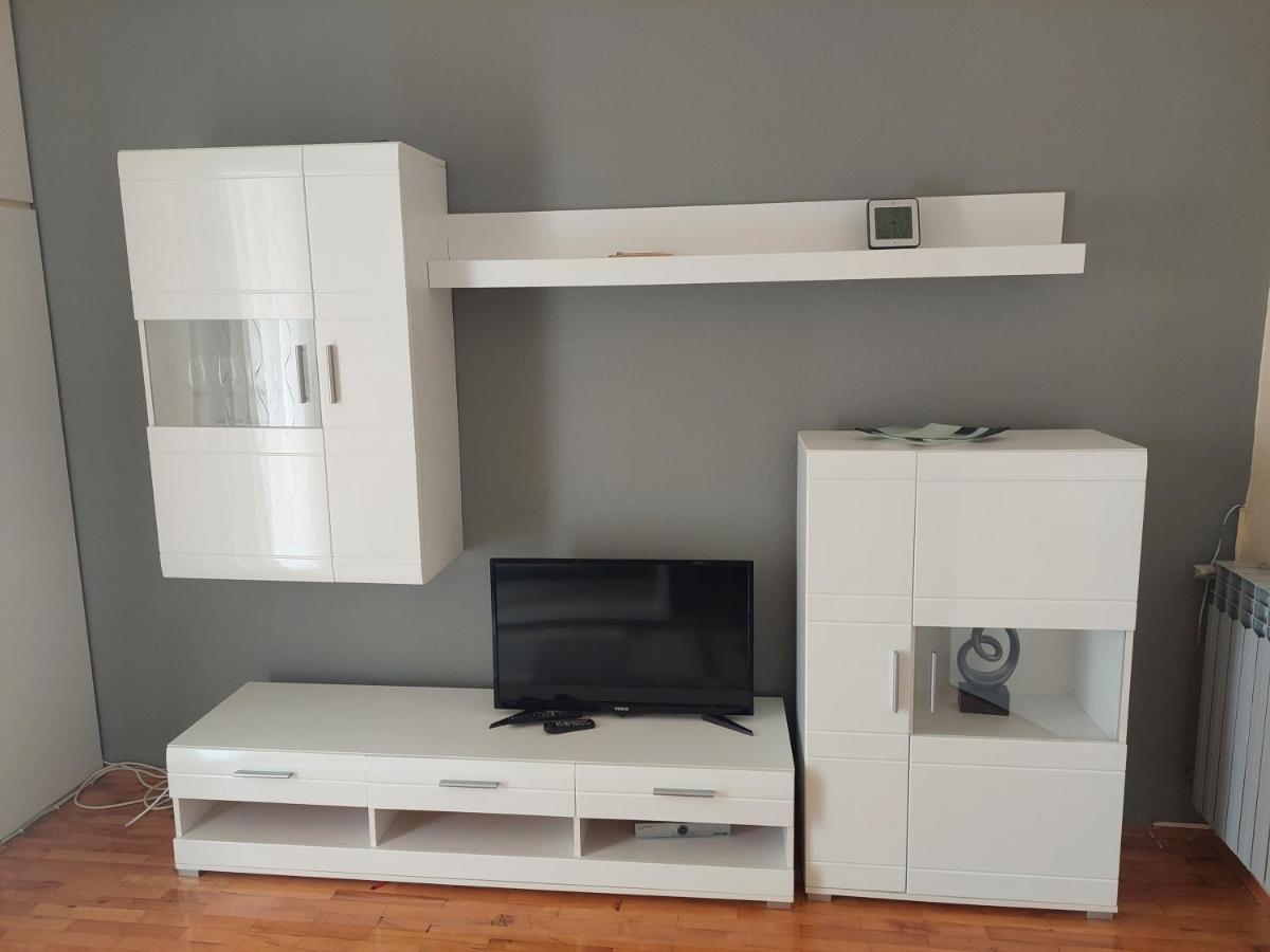 Apartments Gojka Miocevic Biograd Na Moru Exterior photo
