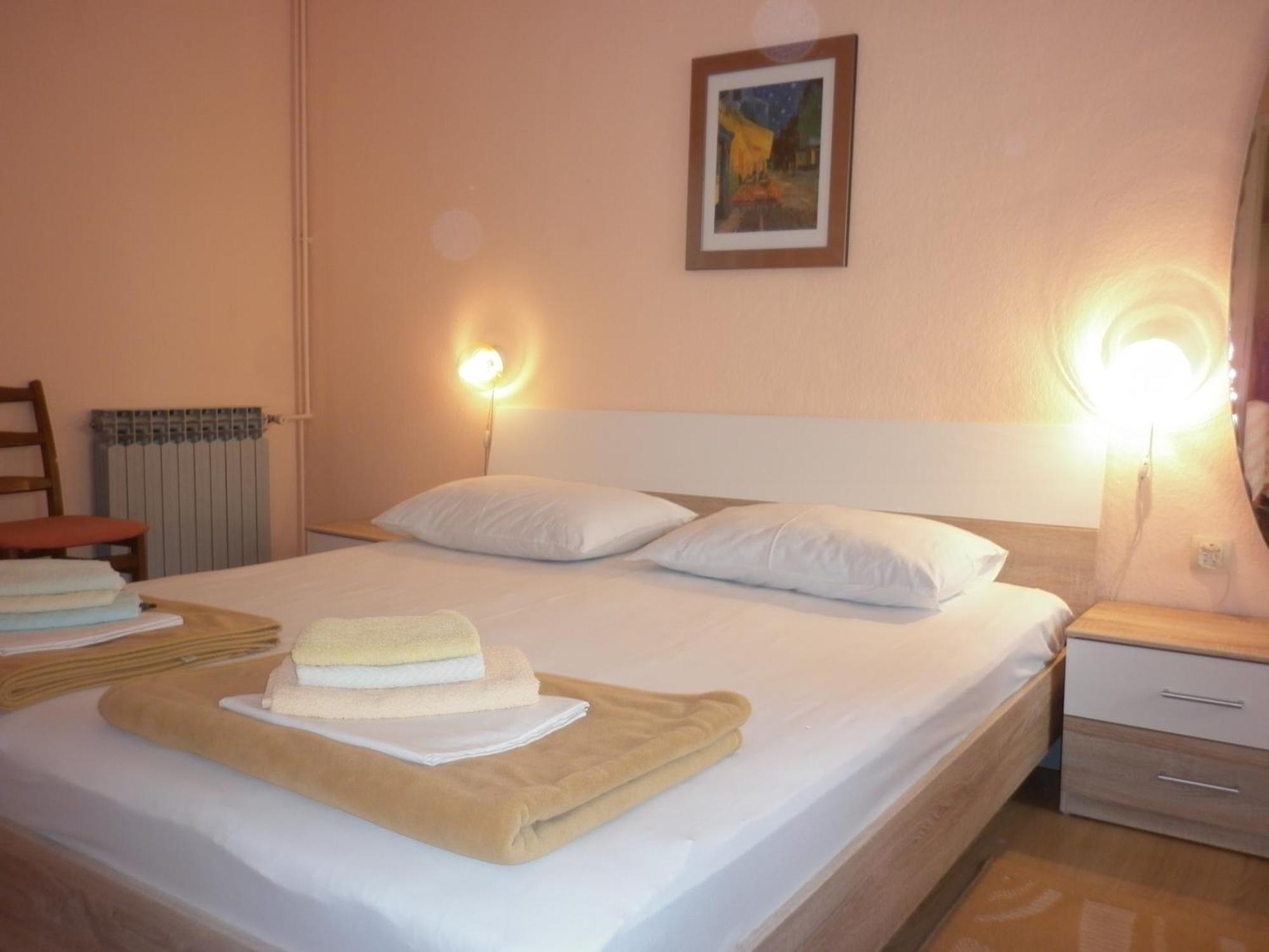 Apartments Gojka Miocevic Biograd Na Moru Exterior photo