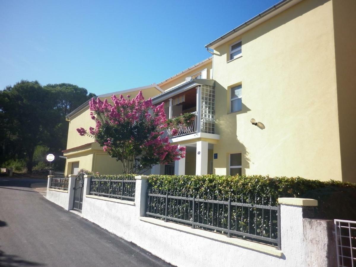 Apartments Gojka Miocevic Biograd Na Moru Exterior photo